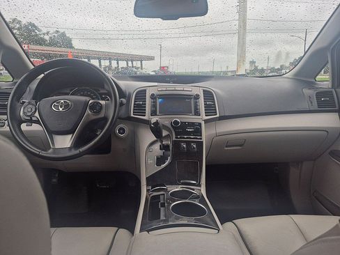 Used 2014 Toyota Venza XLE AWD/4WD image 12