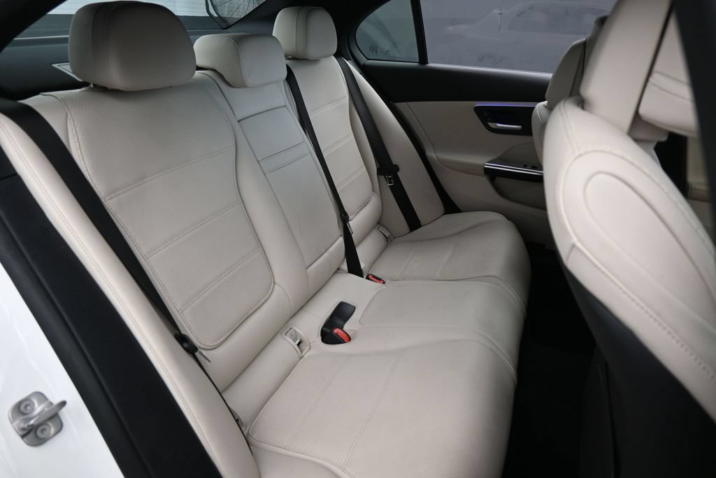Used 2025 Mercedes-Benz C 300 Sedan image 44