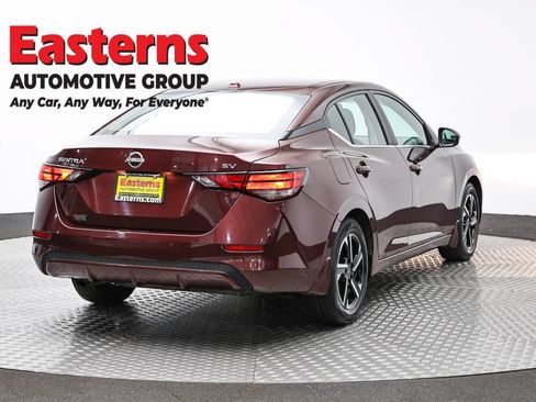 Used 2024 Nissan Sentra SV FWD image 5