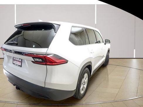 Certified 2025 Toyota Grand Highlander FWD image 7