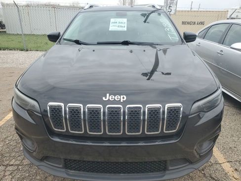 Used 2019 Jeep Cherokee Latitude w/ Popular Appearance Group AWD/4WD image 2