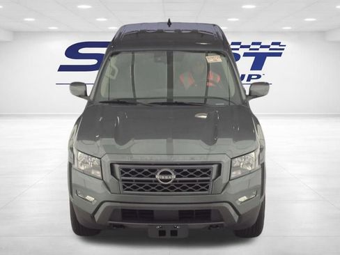 Used 2024 Nissan Frontier SV w/ SV Convenience Package image 3