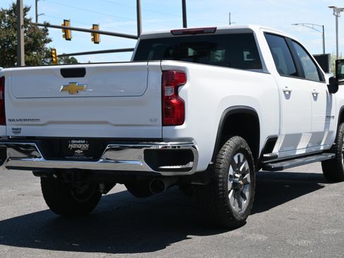 Used 2026 Chevrolet Silverado 2500 LT w/ Safety Package AWD/4WD image 48