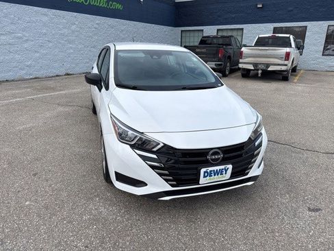 Used 2023 Nissan Versa S image 8