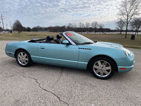 Used 2002 Ford Thunderbird Deluxe image 70