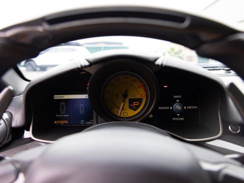 Used 2014 Ferrari F12 Berlinetta image 38