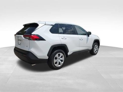 Used 2024 Toyota RAV4 LE FWD image 6