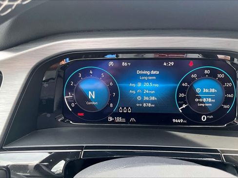 Used 2025 Volkswagen Atlas Cross Sport SE image 25