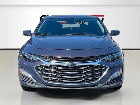 Used 2025 Chevrolet Malibu RS FWD image 2