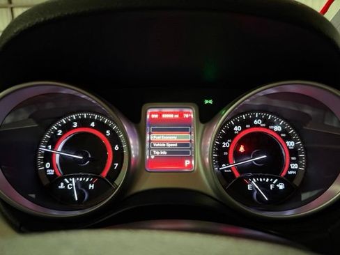 Used 2018 Dodge Journey SE w/ Popular Equipment Group FWD image 13