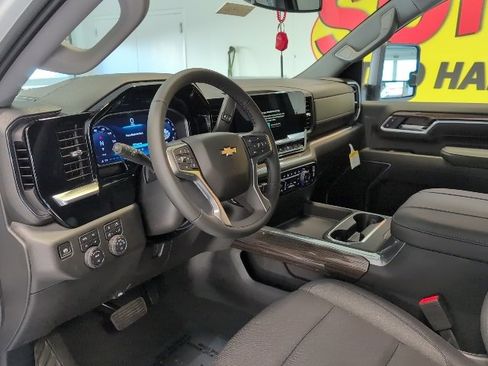 New 2026 Chevrolet Silverado 3500 LT w/ True North Edition image 15