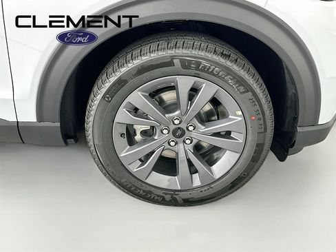 New 2026 Ford Explorer Active w/ Active Comfort Package AWD/4WD image 34