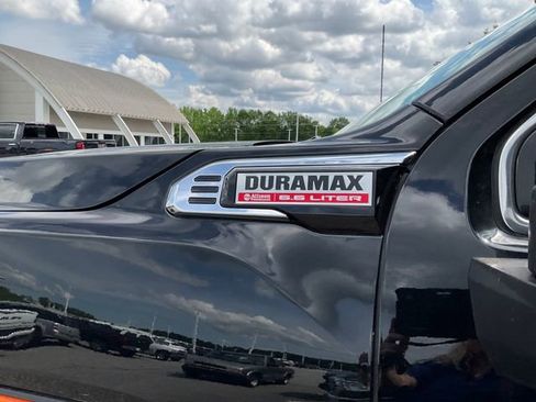 Used 2024 GMC Sierra 3500 Denali w/ Denali Reserve Package AWD/4WD image 9