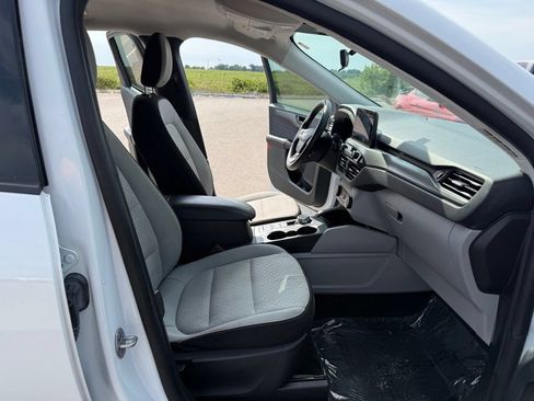 Used 2025 Ford Escape Active FWD image 16