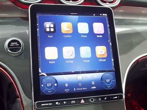 Used 2025 Mercedes-Benz GLC 63 AMG S image 23