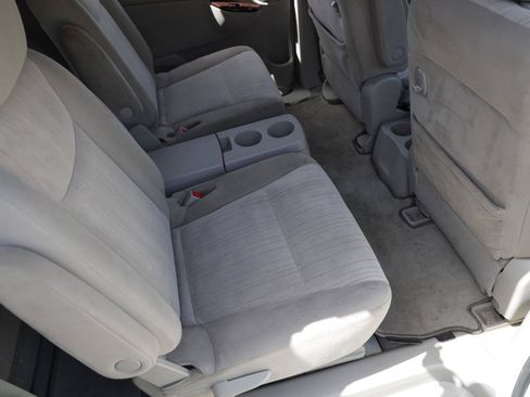 Used 2013 Nissan Quest SV FWD image 12