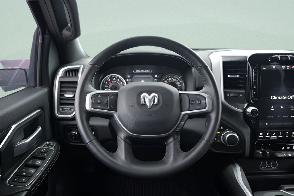 Used 2024 RAM 2500 Big Horn w/ Night Edition AWD/4WD image 16