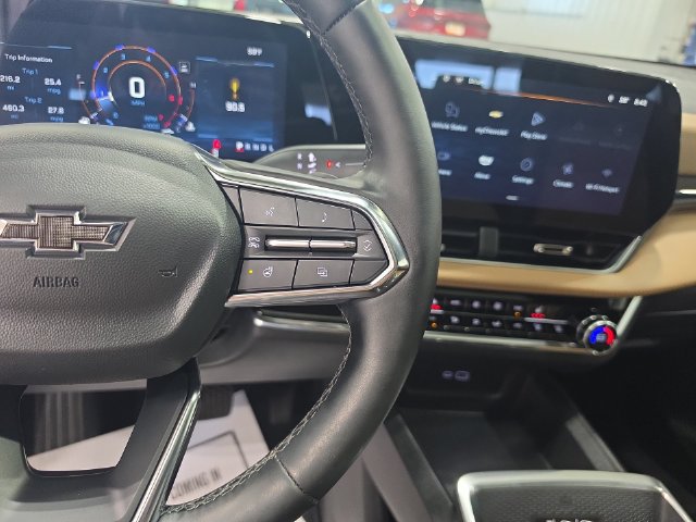Used 2025 Chevrolet Equinox ACTIV w/ Safety and Technology Package AWD/4WD image 19