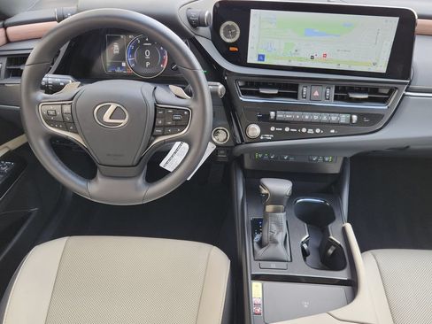 Used 2025 Lexus ES 350 w/ Premium Package FWD image 28
