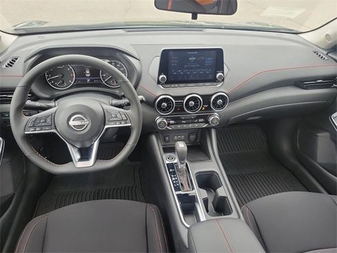 New 2025 Nissan Sentra SR w/ Midnight Edition image 18