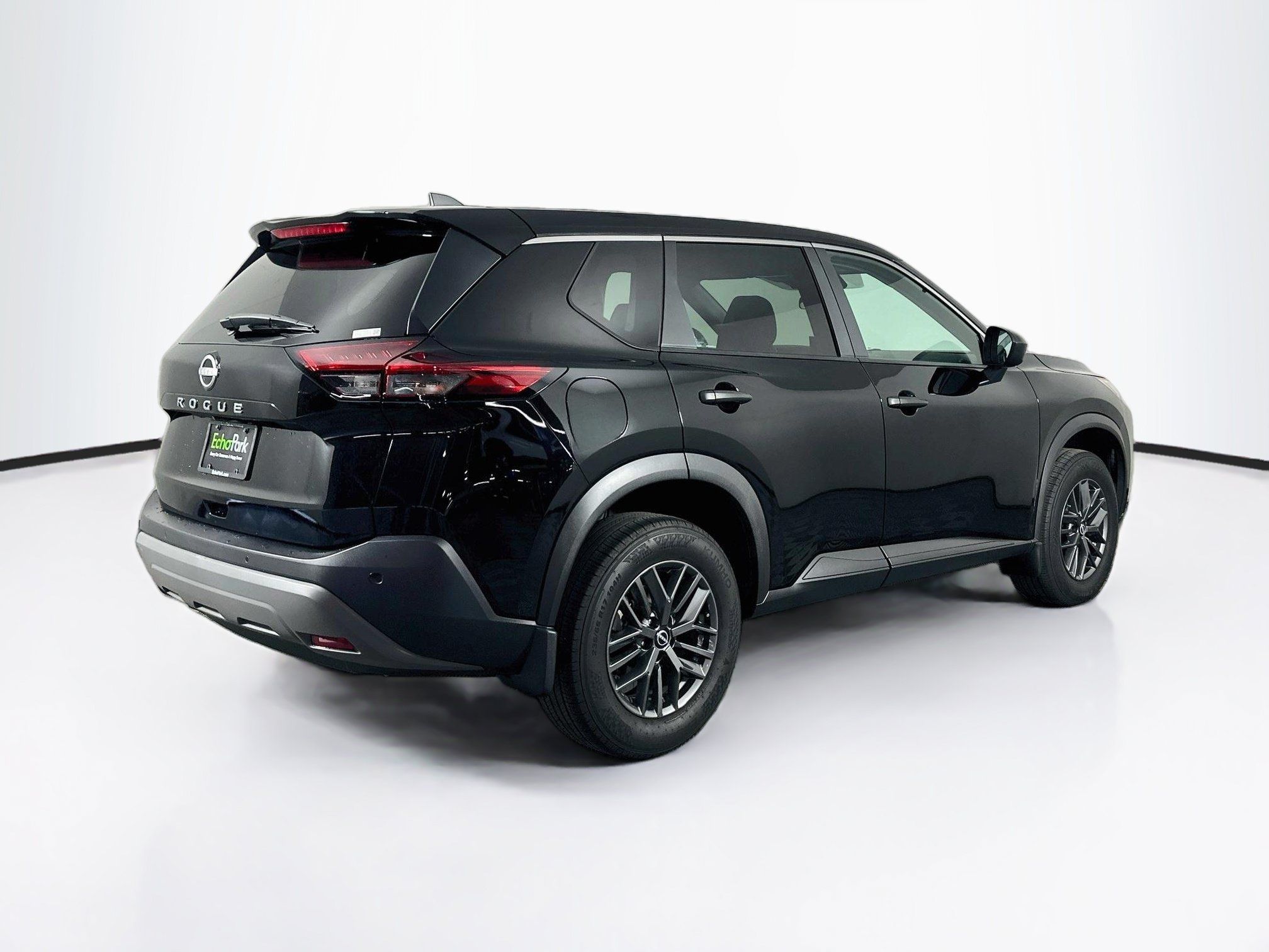 Used 2023 Nissan Rogue S FWD image 9