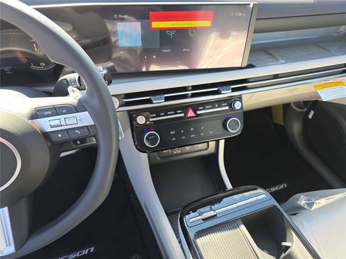 New 2026 Hyundai Tucson Blue SE w/ Tow & Go Package image 17