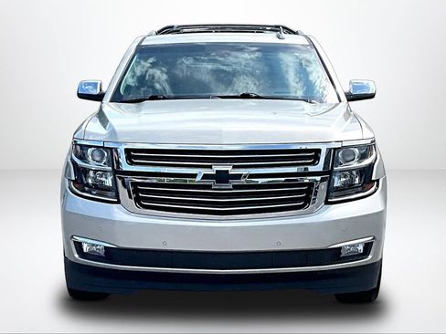 Used 2017 Chevrolet Suburban Premier AWD/4WD image 4