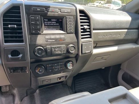 Used 2020 Ford F250 XL w/ Power Equipment Group image 13