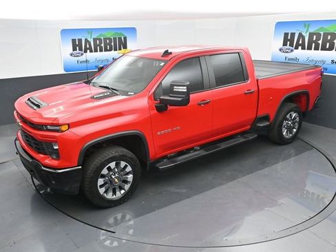 Used 2024 Chevrolet Silverado 2500 Custom w/ Custom Value Package AWD/4WD image 21
