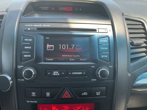 Used 2013 Kia Sorento SX AWD/4WD image 9