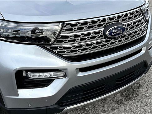 Used 2022 Ford Explorer Limited image 30