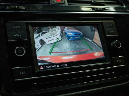 Used 2019 Volkswagen Tiguan S image 20