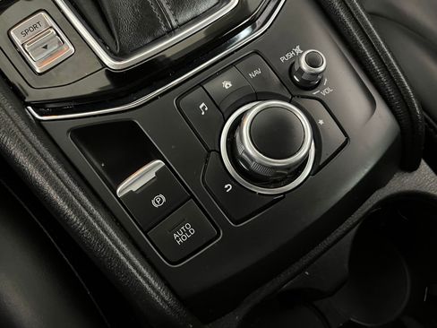 Used 2018 MAZDA CX-5 Touring w/ Preferred Equipment Package image 25