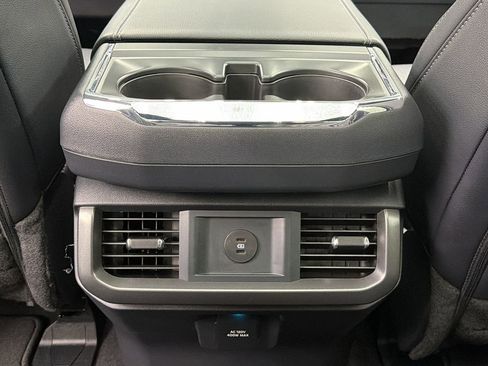 Used 2025 Ford F150 Lariat image 37