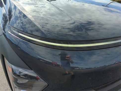 Used 2024 Hyundai Kona SEL image 11