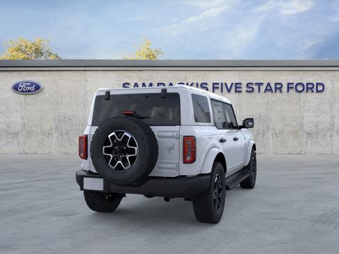 New 2026 Ford Bronco Outer Banks image 8