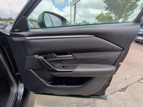 Used 2025 MAZDA CX-50 AWD 2.5 S w/ Premium Package image 32