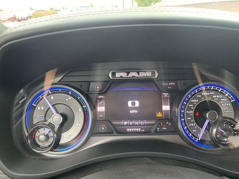 Used 2020 RAM 2500 Limited image 19