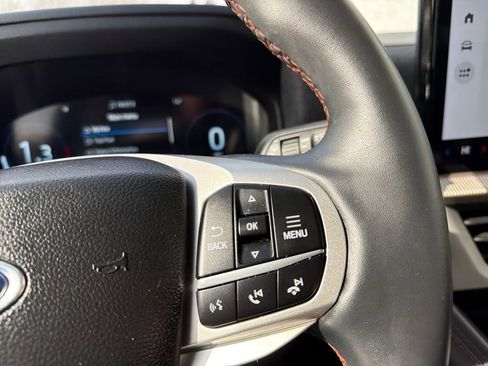 Used 2025 Ford Explorer Active image 49