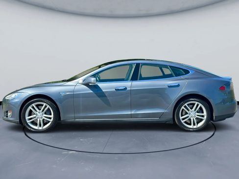 Used 2014 Tesla Model S P85 RWD image 3