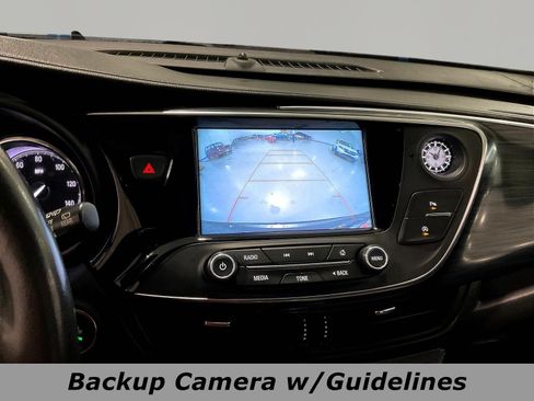 Used 2020 Buick Envision Essence FWD image 14