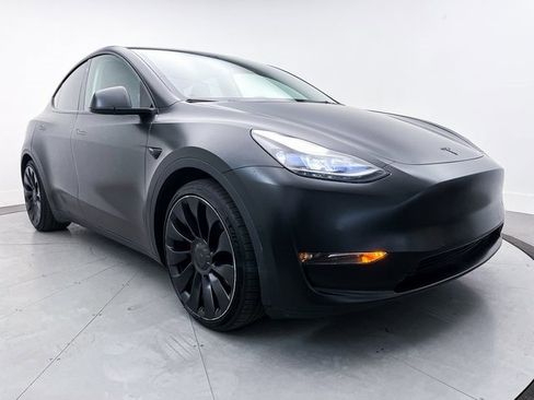 Used 2022 Tesla Model Y Performance image 10