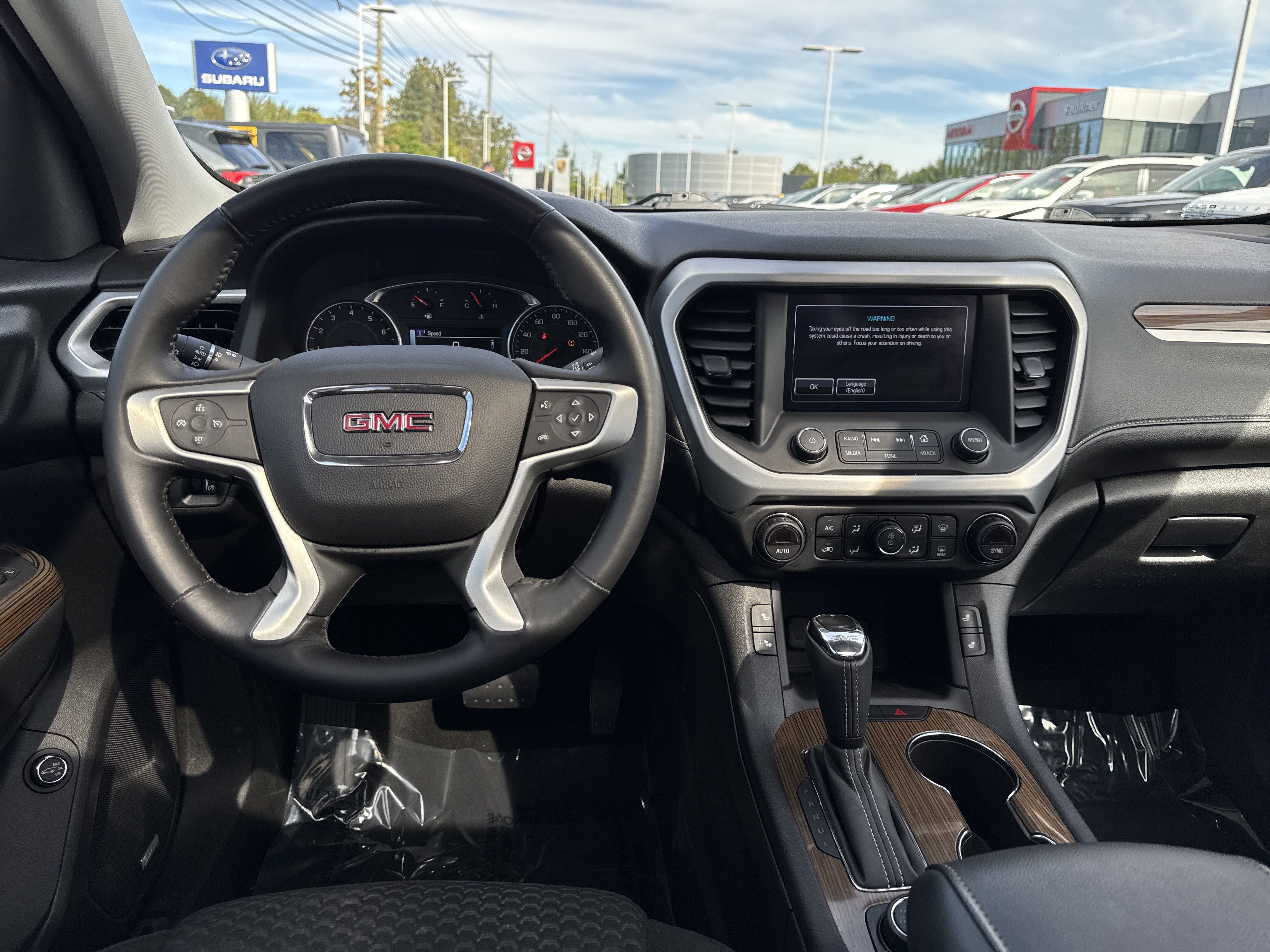 Used 2018 GMC Acadia SLE w/ Driver Alert Package I AWD/4WD image 2
