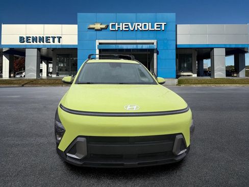 Used 2024 Hyundai Kona SEL w/ Convenience Package FWD image 2