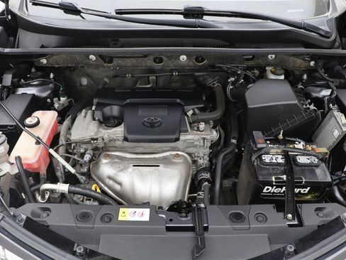 Used 2017 Toyota RAV4 XLE AWD/4WD image 27