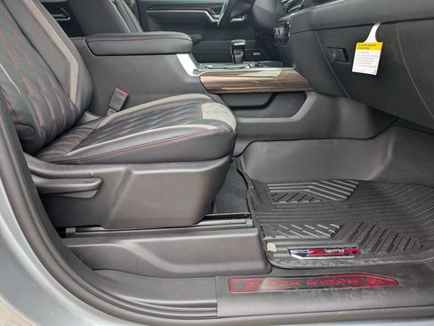 New 2026 Chevrolet Silverado 1500 RST AWD/4WD image 39