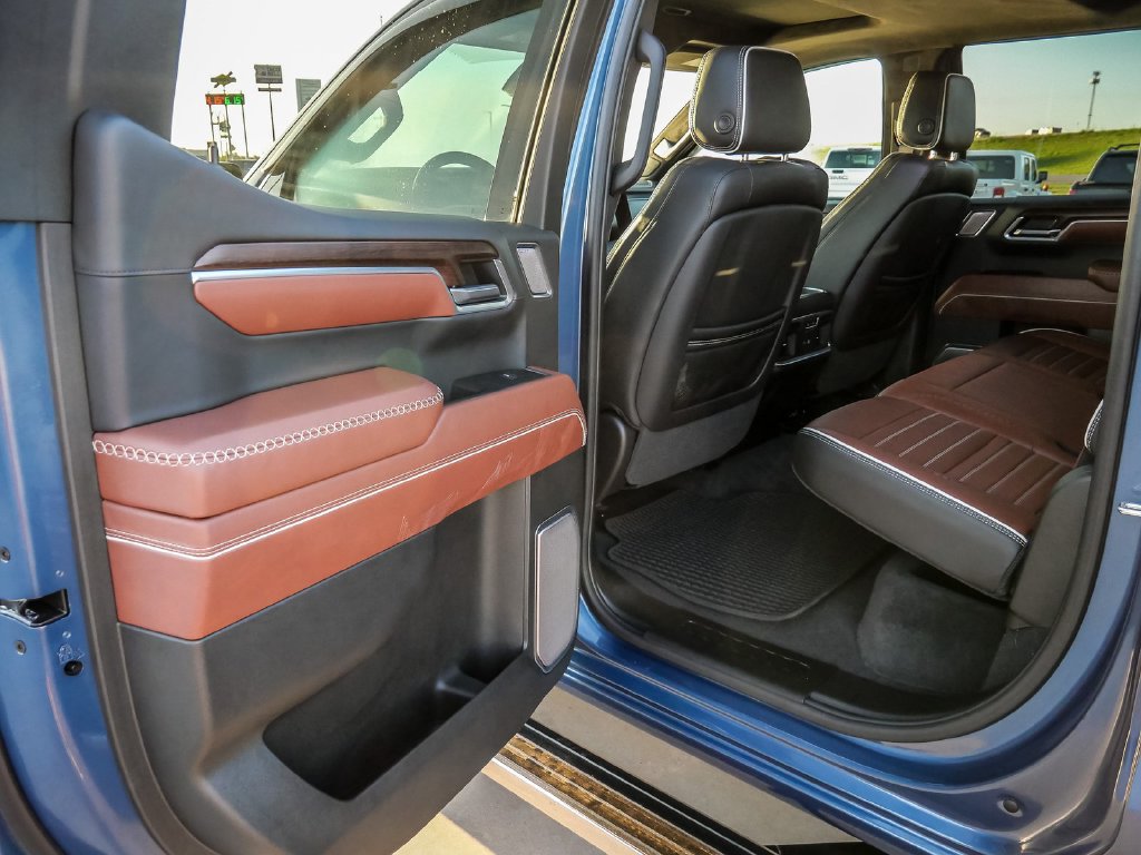 Used 2025 GMC Sierra 1500 Denali Ultimate AWD/4WD image 29