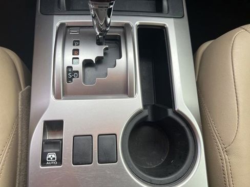 Used 2018 Toyota 4Runner Limited image 24