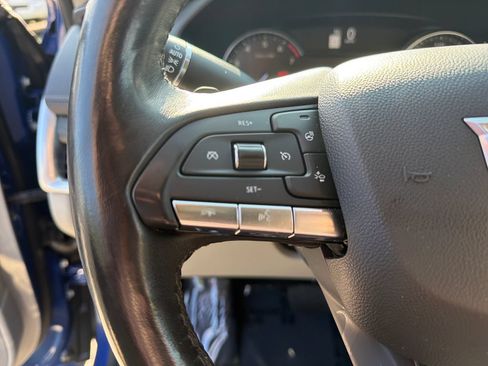 Used 2021 Cadillac XT4 Premium Luxury FWD image 22
