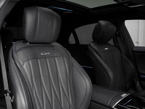 Used 2025 Mercedes-Benz S 63 AMG S image 30